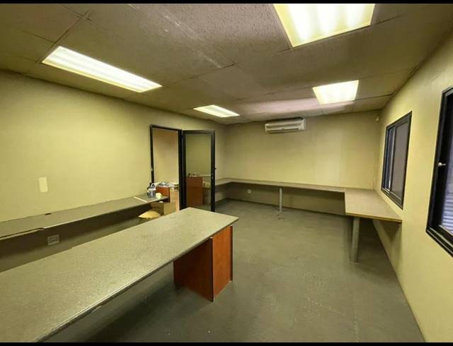 INDUSTRIAL PROPERTY TO RENT IN HENNOPSPARK